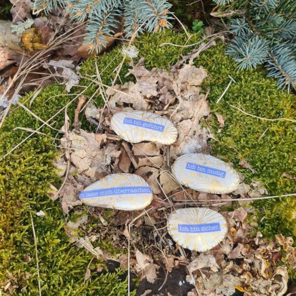 Mini-Steine-Set mit Affirmationen "Ich vertraue dem Leben, ich bin sicher,..." – Bild 4