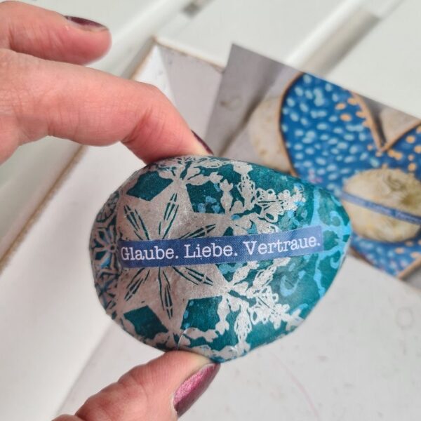 Stein "Glaube. Liebe. Vertraue." – Bild 2