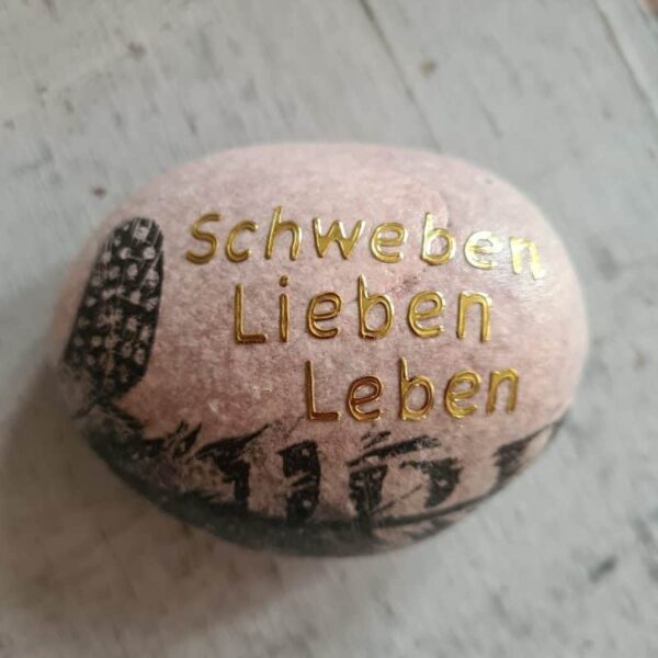 Stein "Schweben, lieben, leben" – Bild 3