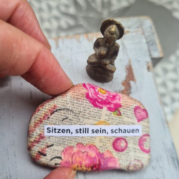 Stein "Sitzen, still sein, schauen" – Bild 2