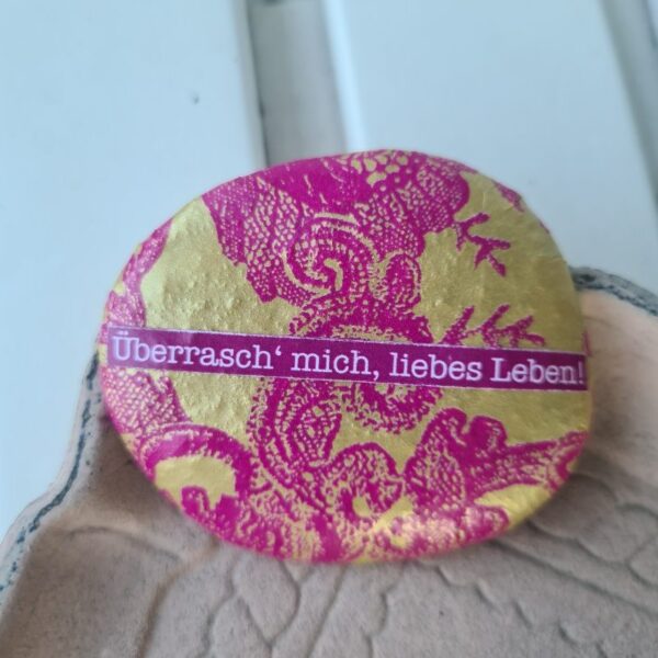 Stein "Überrasch' mich, liebes Leben!" – Bild 2