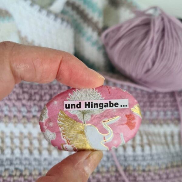 Stein "...und Hingabe" – Bild 2