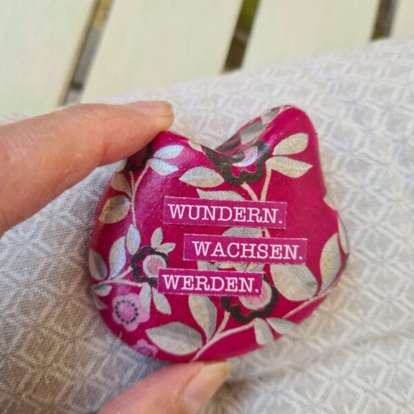 Stein "Wundern, wachsen, werden" – Bild 2